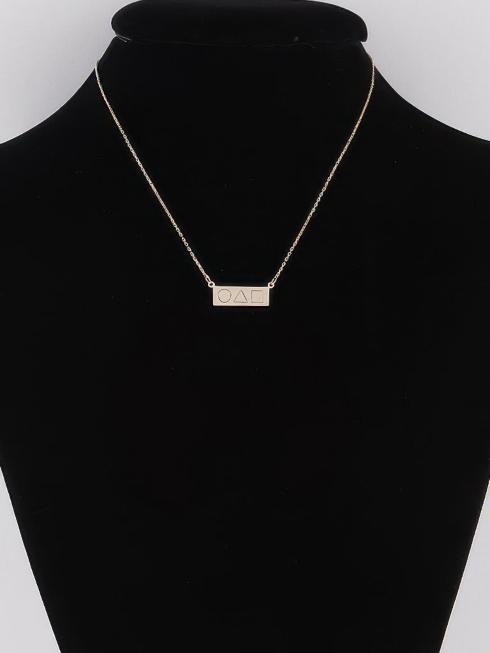 Shape Bar Pendant Necklace